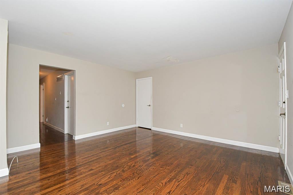 Balsons Sub Of Shaftesbury Heights - Residential Lease