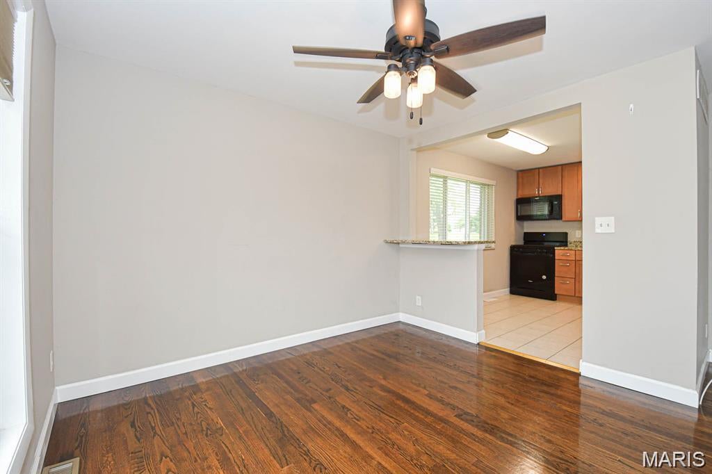 Balsons Sub Of Shaftesbury Heights - Residential Lease