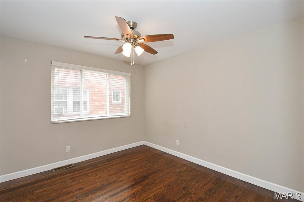 Balsons Sub Of Shaftesbury Heights - Residential Lease