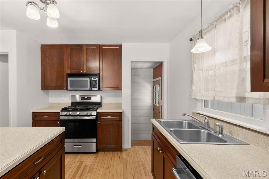 Terry & Coles Add - Residential