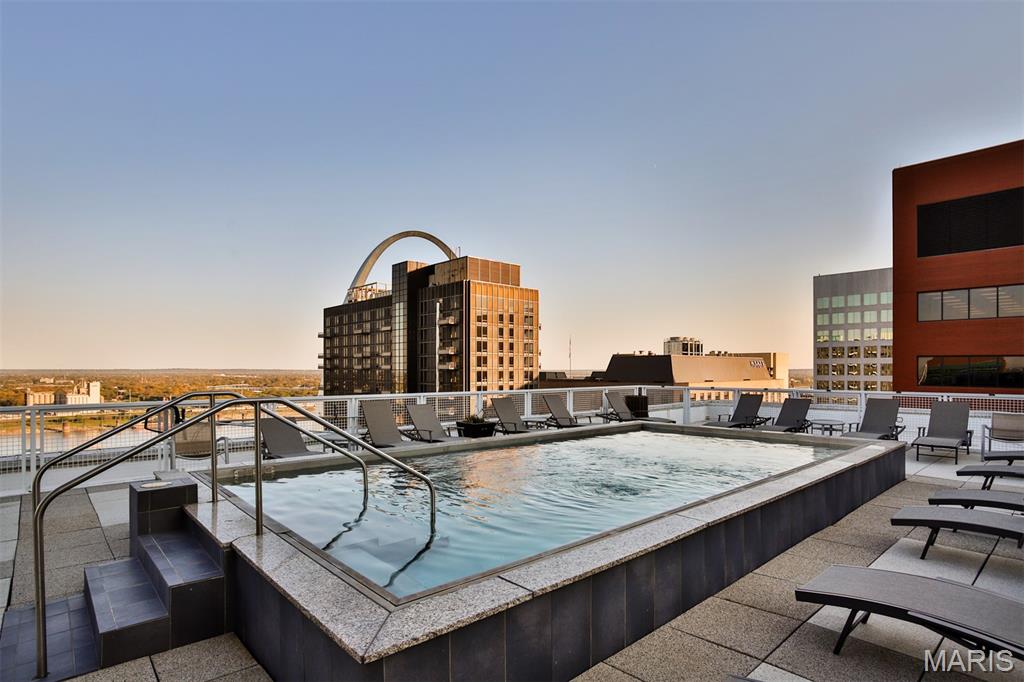 Marquette Bldg 2nd Residential - Residential