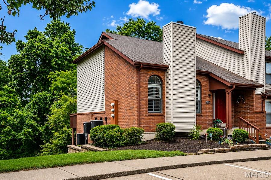 Chesterfield Village Twnhms A - Residential