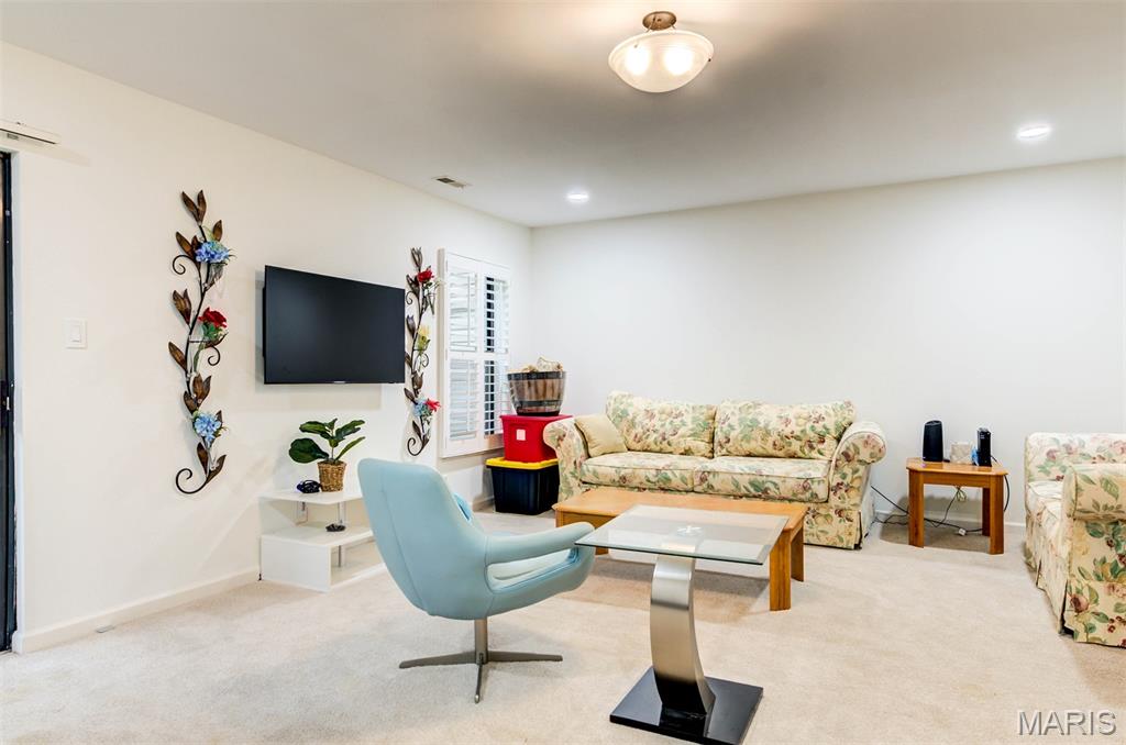 Chesterfield Village Twnhms A - Residential