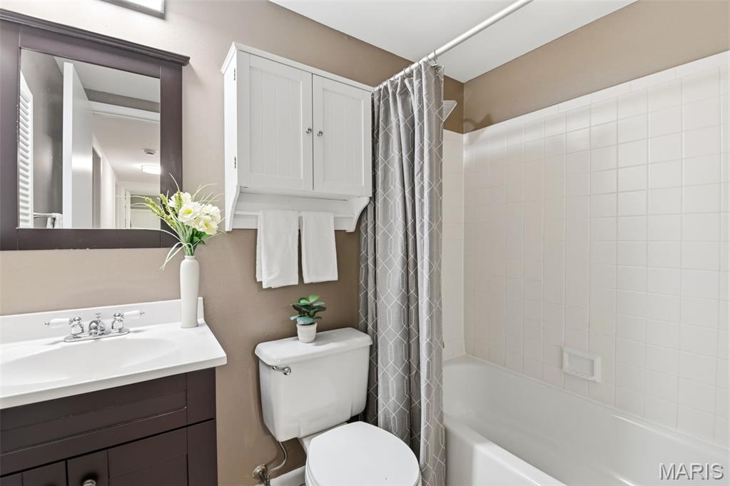 Fern Ridge Condo 4 - Residential