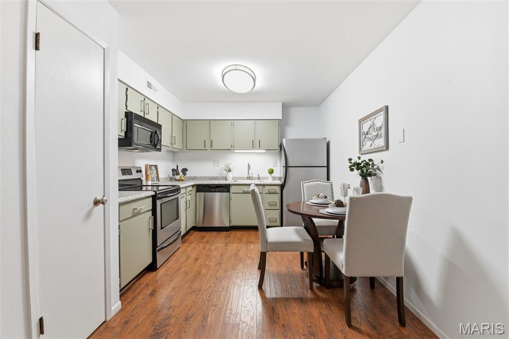 Fern Ridge Condo 4 - Residential