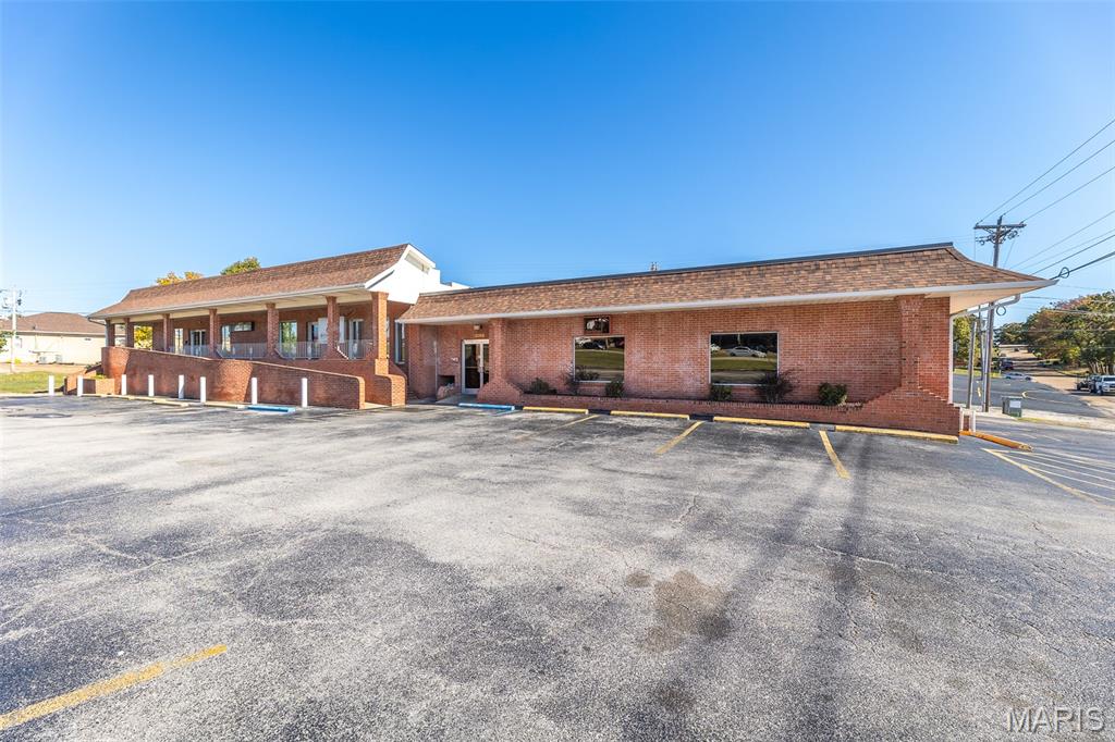 FIRST TIME EVER OFFERED!!! This prime commercial building in the heart of Poplar Bluff is now available for your next investment. This well established building offers 4 commercial units and all 4 units occupied. All units have active leases good until 2027. China Garden has been a well known pillar of the community for decades and plans on being around for many more.  The China Garden building does not include the restaurant/store equipment, that belongs to the tenants. Over 45 paved parking spaces, handicap accessible, great highway visibility, access at a major stoplight and signage. Don't miss your investment opportunity.