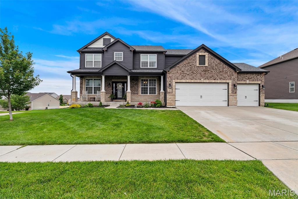 Why wait to build when you can move right into this stunning Lombardo Sunset model loaded with upgrades in sought after Stonemoor! This move-in ready home offers a spacious open floor plan with over 4,400 sq ft of living space, featuring a formal dining room, living room, private office, and inviting hearth room off the kitchen, perfect for everyday living and entertaining.
The luxury kitchen is a showstopper with a massive center island, granite countertops, tile backsplash, stone arch, stainless canopy hood, double oven, 42” soft close cabinetry, walk in pantry, and an extra-deep farmhouse sink.
Upstairs you’ll find 4 generously sized bedrooms and 3 full bathrooms, including a Jack-and-Jill bath, a private en-suite (princess suite), and a luxurious primary suite featuring an extended sitting area, split vanities, garden tub, oversized walk-in shower with bench, and a large walk-in closet.
The finished walk-out lower level adds even more living space with an additional bedroom, full bath, and versatile rec area. Additional features include a 3-car garage (with the third bay converted into a custom bar/entertainment space with access to the main garage), upgraded elevation, irrigation system, and holiday lighting package.
Enjoy all that Stonemoor has to offer, including two pools, playground, and basketball courts, plus convenient access to highways, schools, and shopping.