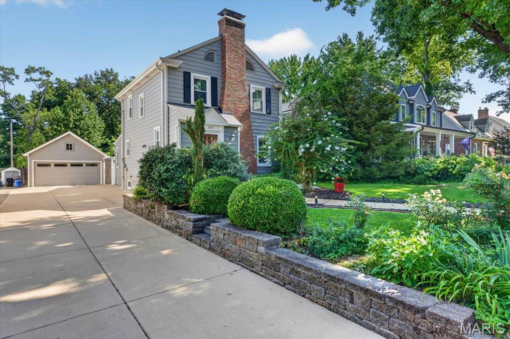 Martha McKnight Estate - Residential
