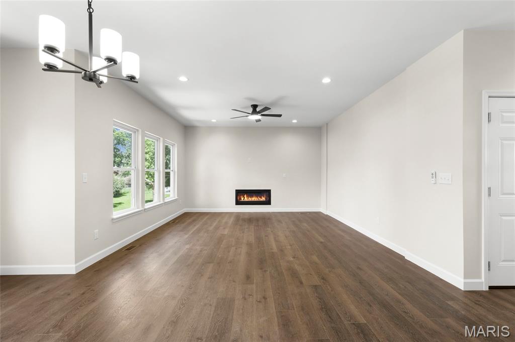 Valley Pk - Residential