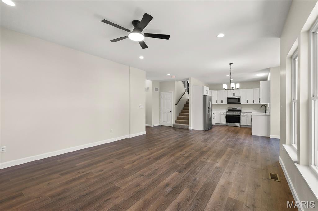Valley Pk - Residential