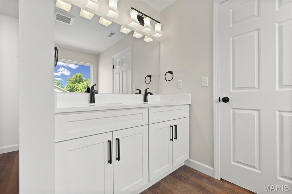 Valley Pk - Residential