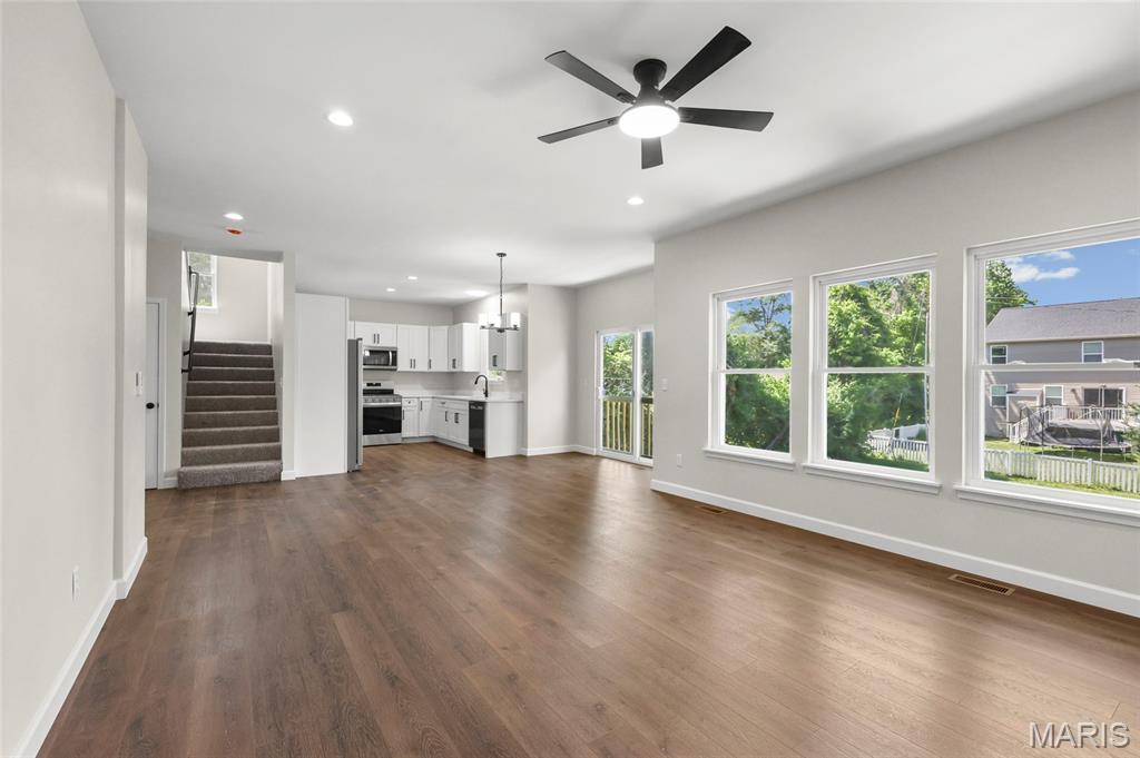 Valley Pk - Residential