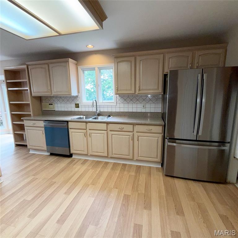 Devilla Trails Resub - Residential Lease