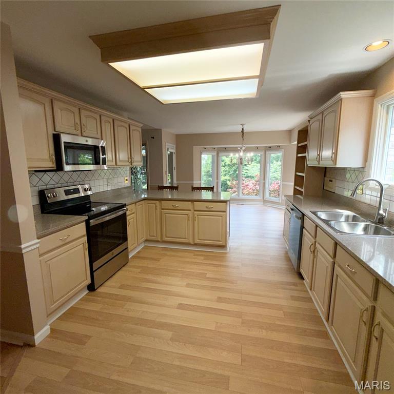 Devilla Trails Resub - Residential Lease