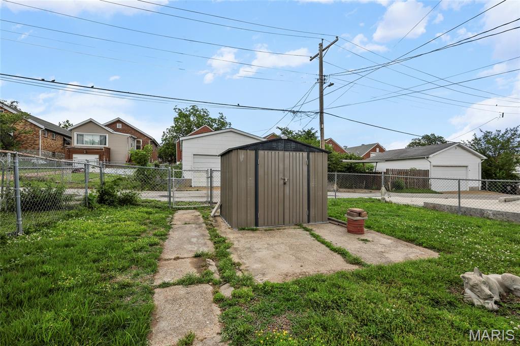 Arsenal Watson Park - Residential