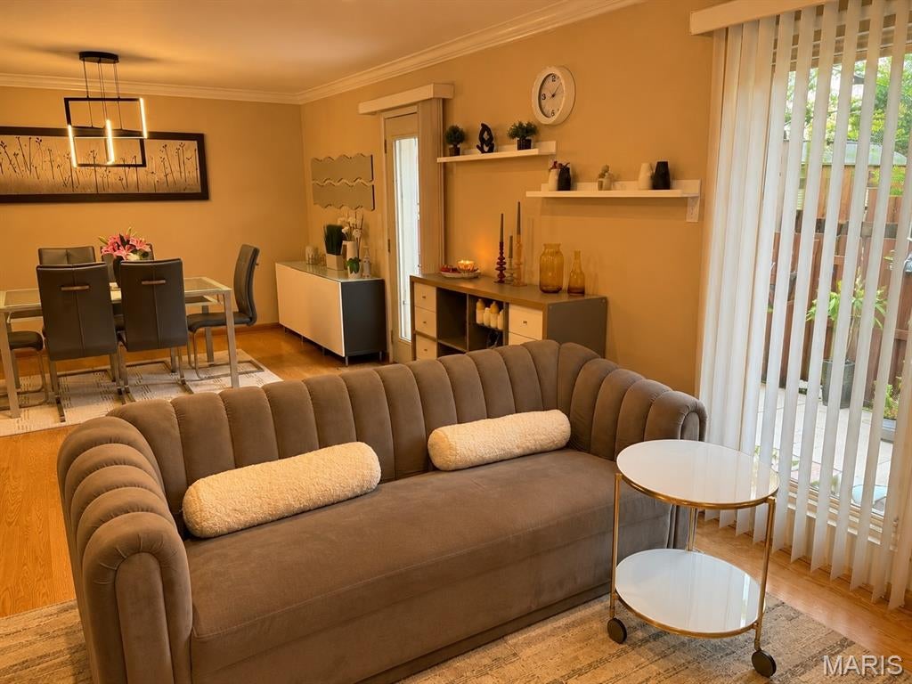 Rossridge Twnhs Condo - Residential