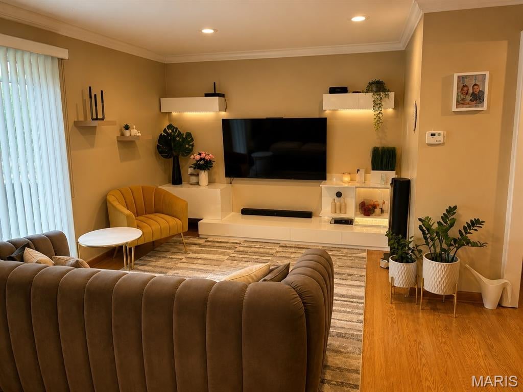 Rossridge Twnhs Condo - Residential