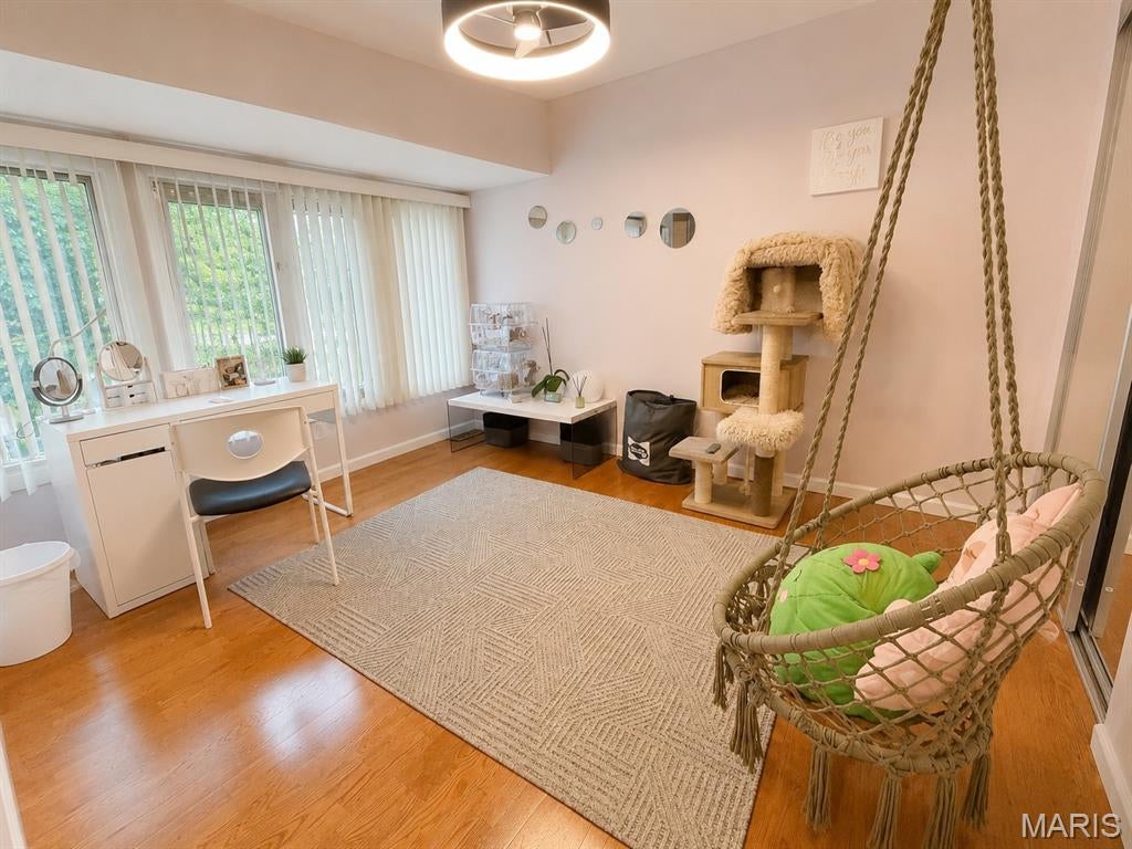 Rossridge Twnhs Condo - Residential