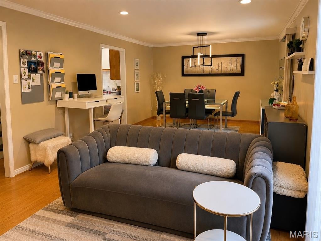 Rossridge Twnhs Condo - Residential