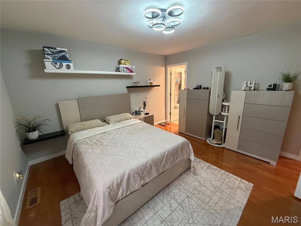 Rossridge Twnhs Condo - Residential