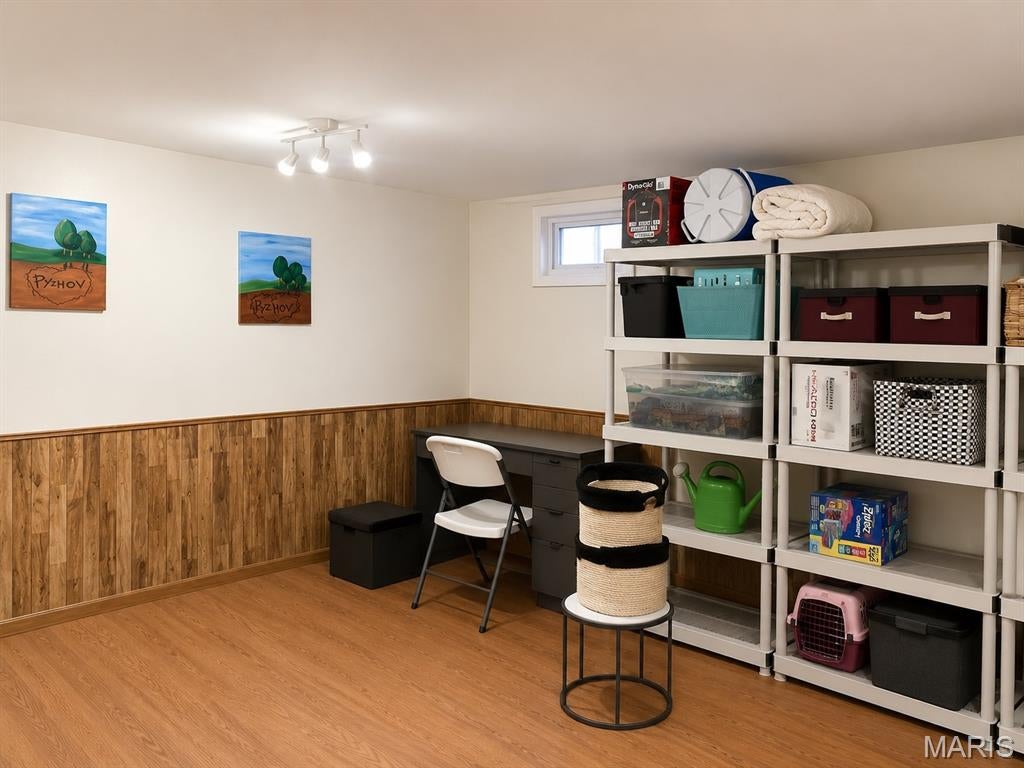 Rossridge Twnhs Condo - Residential