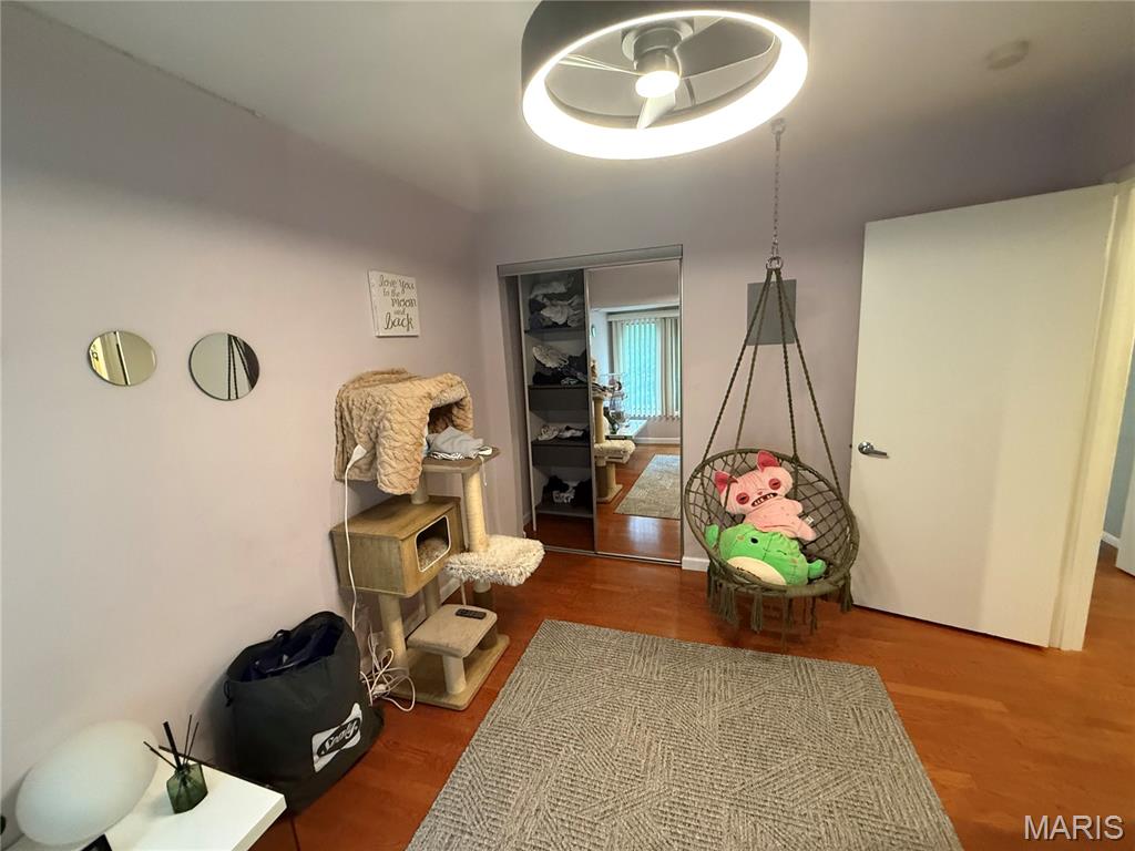 Rossridge Twnhs Condo - Residential