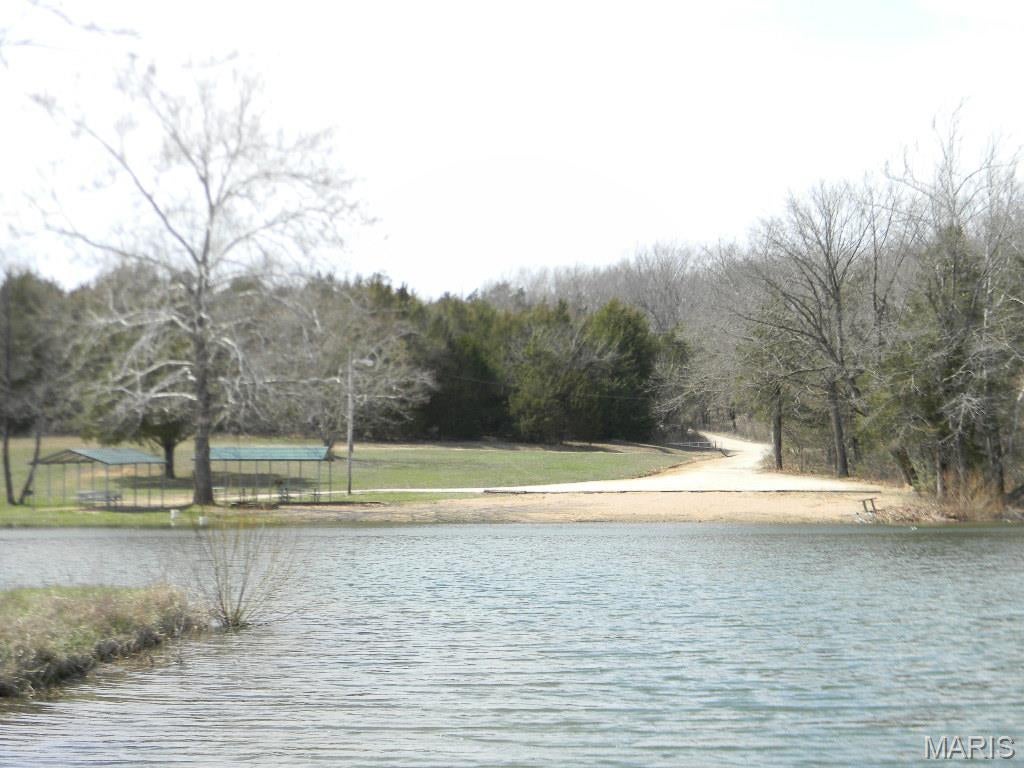 Whispering Valley - Land
