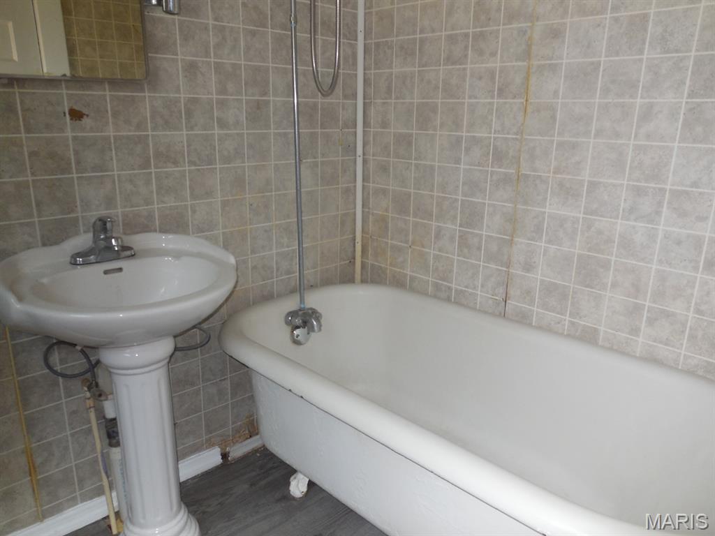 Gueltig Add - Residential