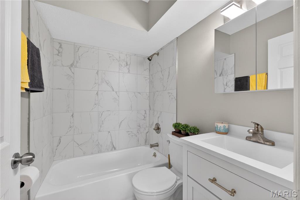 Central Park West 3 - Residential