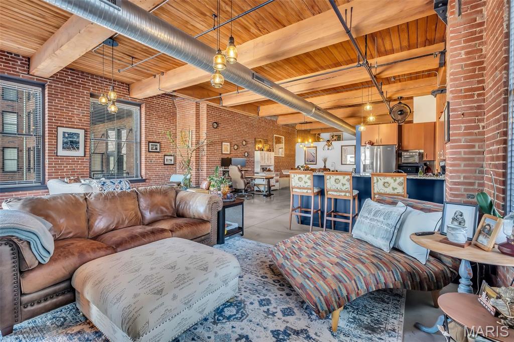 Dorsa Lofts Condo - Residential