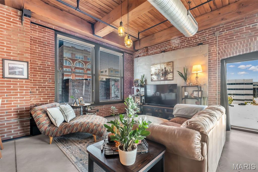 Dorsa Lofts Condo - Residential