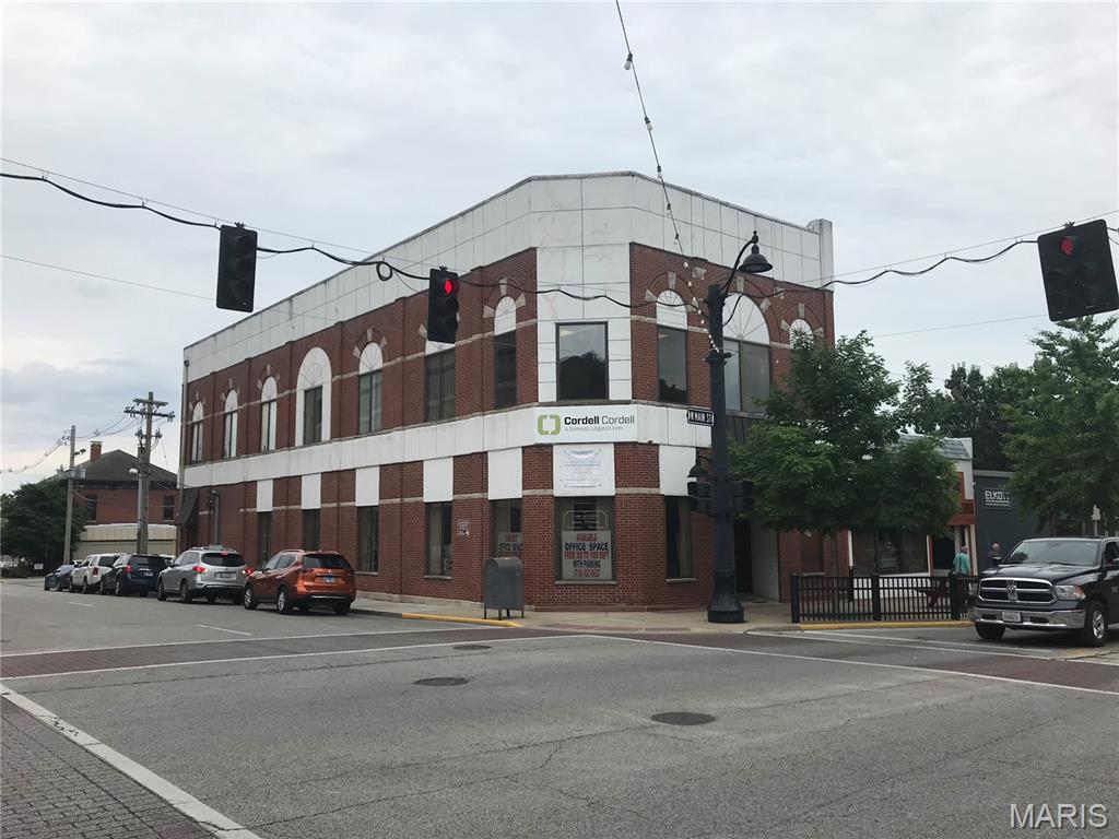 Original Town/Belleville - Commercial Sale