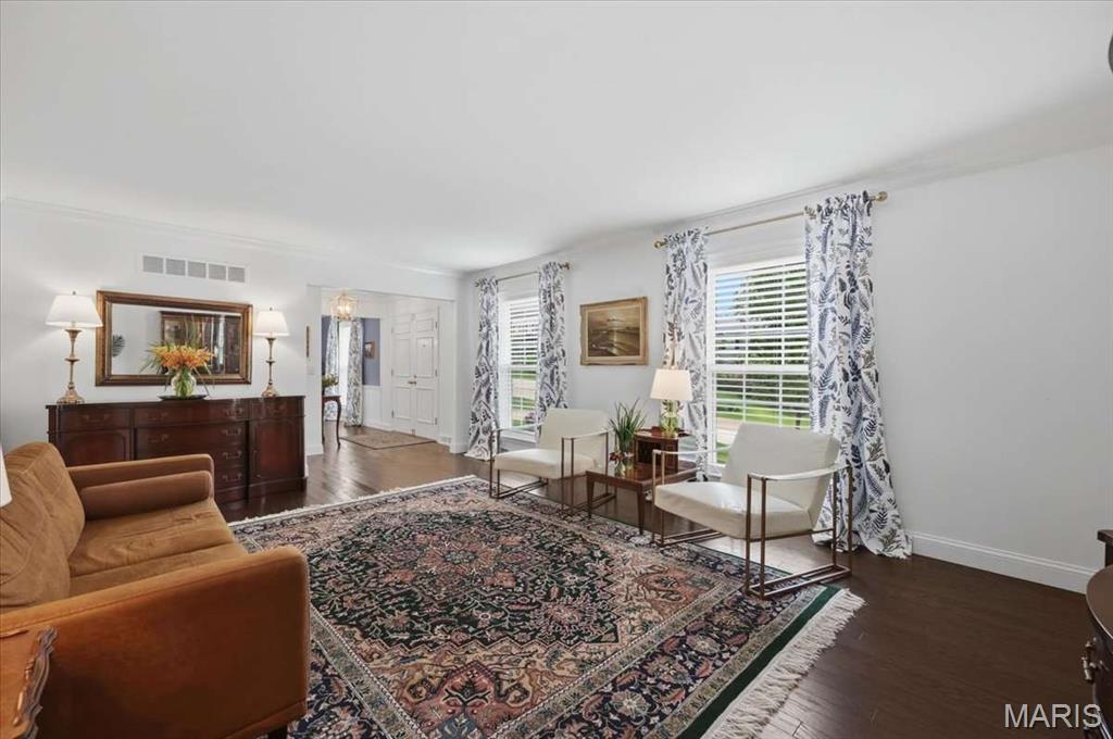 Royal Acres - Residential