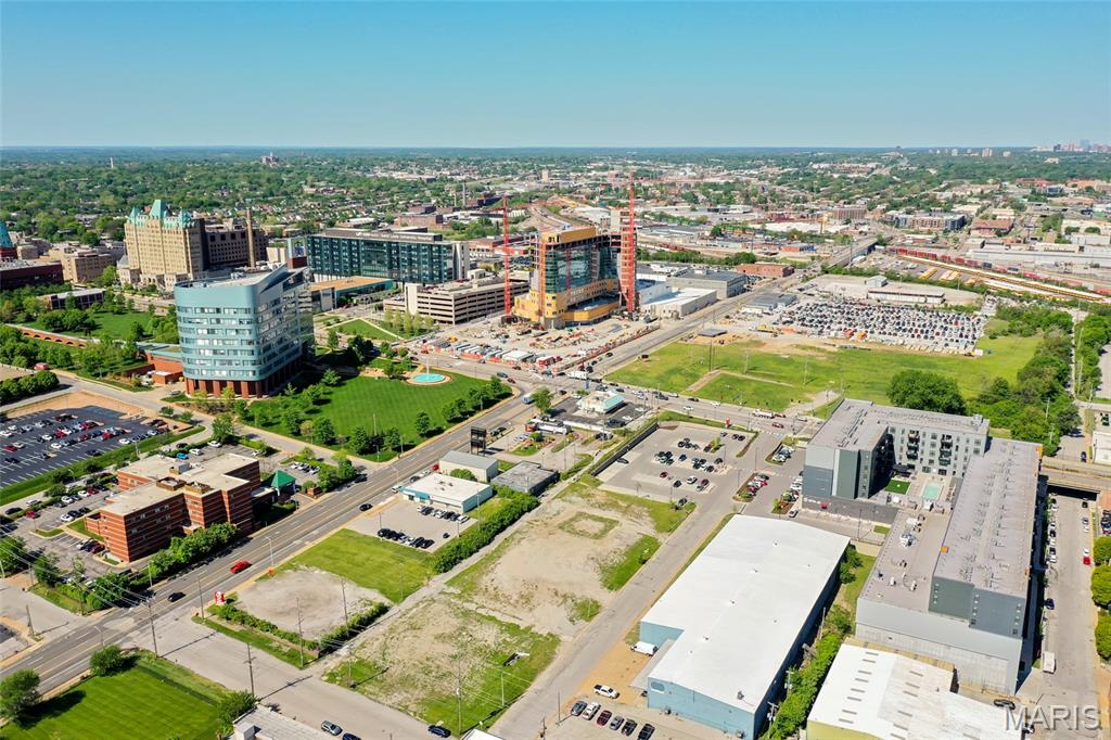 Market Street & Choutcau Ave - Commercial Sale