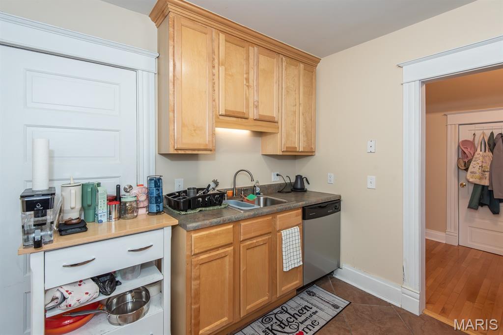 Roch Condo - Residential