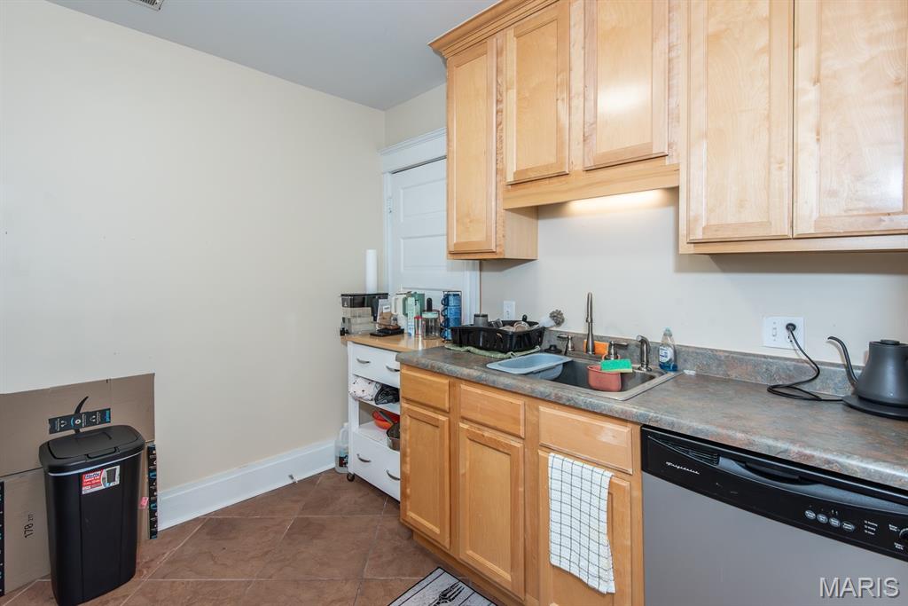 Roch Condo - Residential