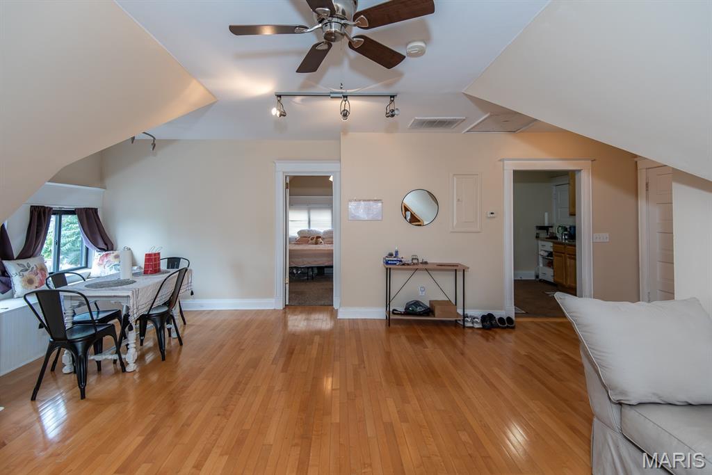 Roch Condo - Residential