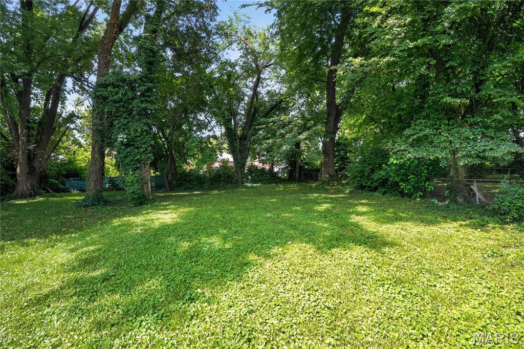 Belle Mead Place Resub Acre Lt 11 - Residential