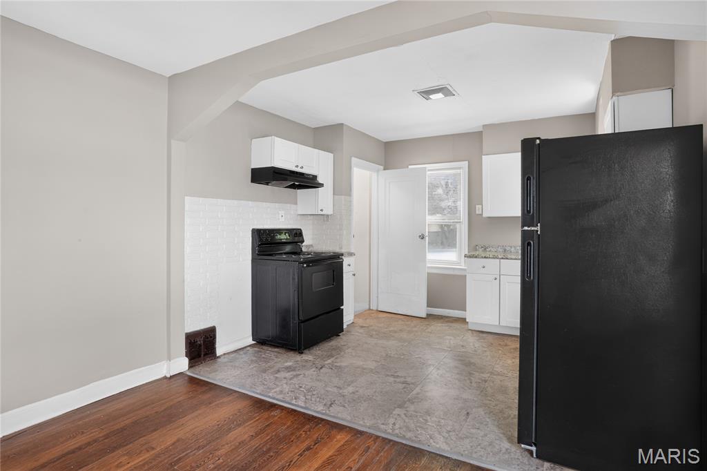 Belle Mead Place Resub Acre Lt 11 - Residential