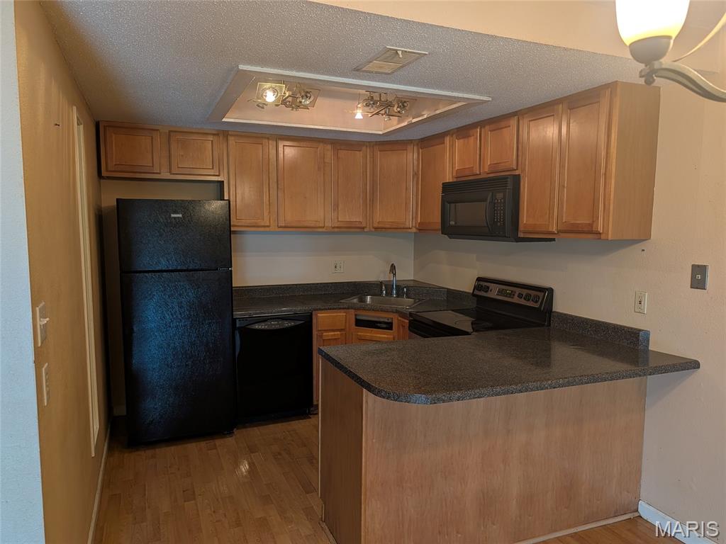 Heritage Garden Condos - Residential