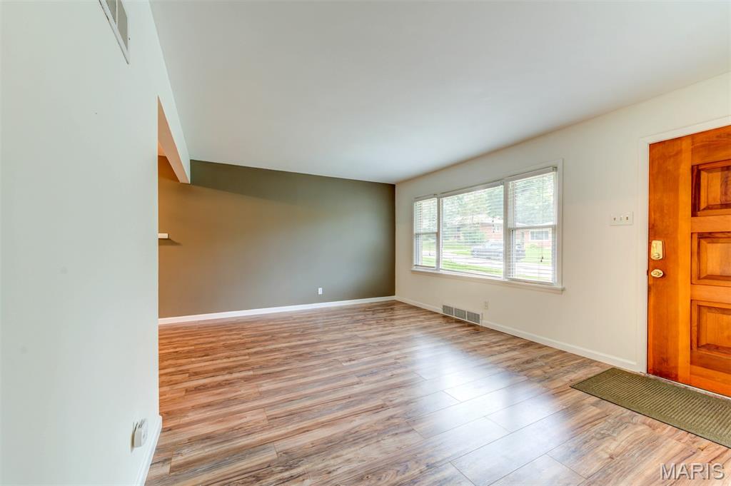 Elmdale Manor 1 - Residential