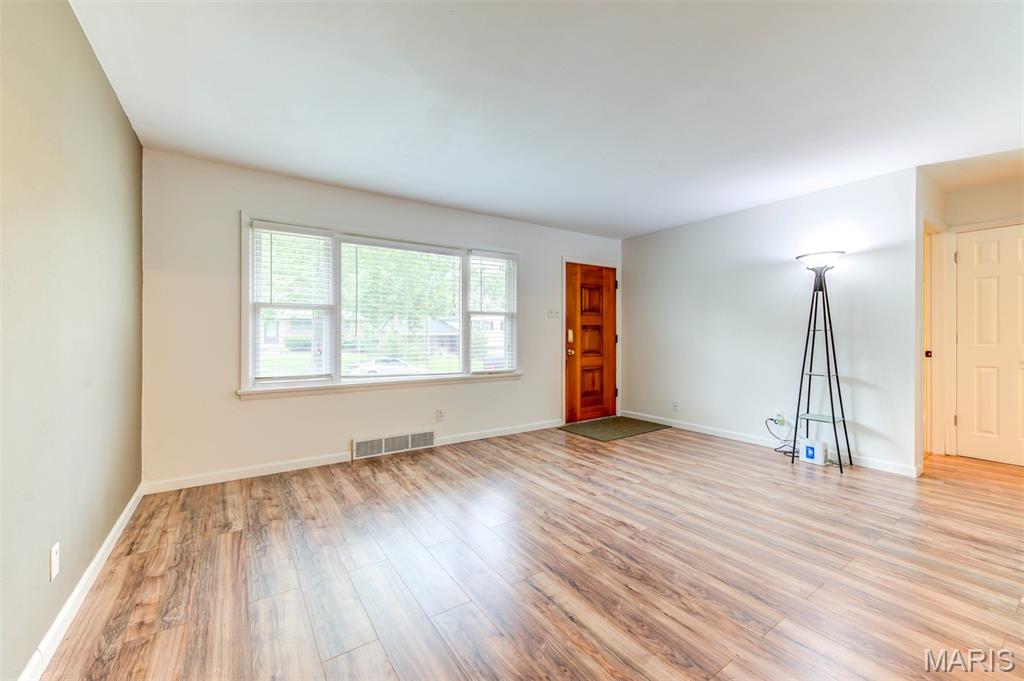 Elmdale Manor 1 - Residential