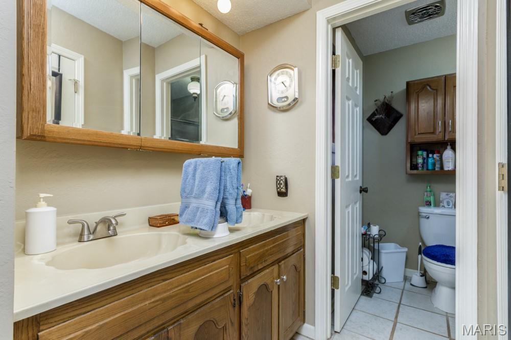 Whispering Oaks - Residential