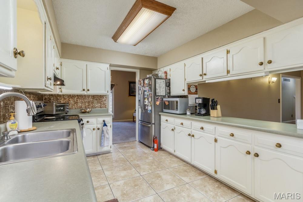 Whispering Oaks - Residential