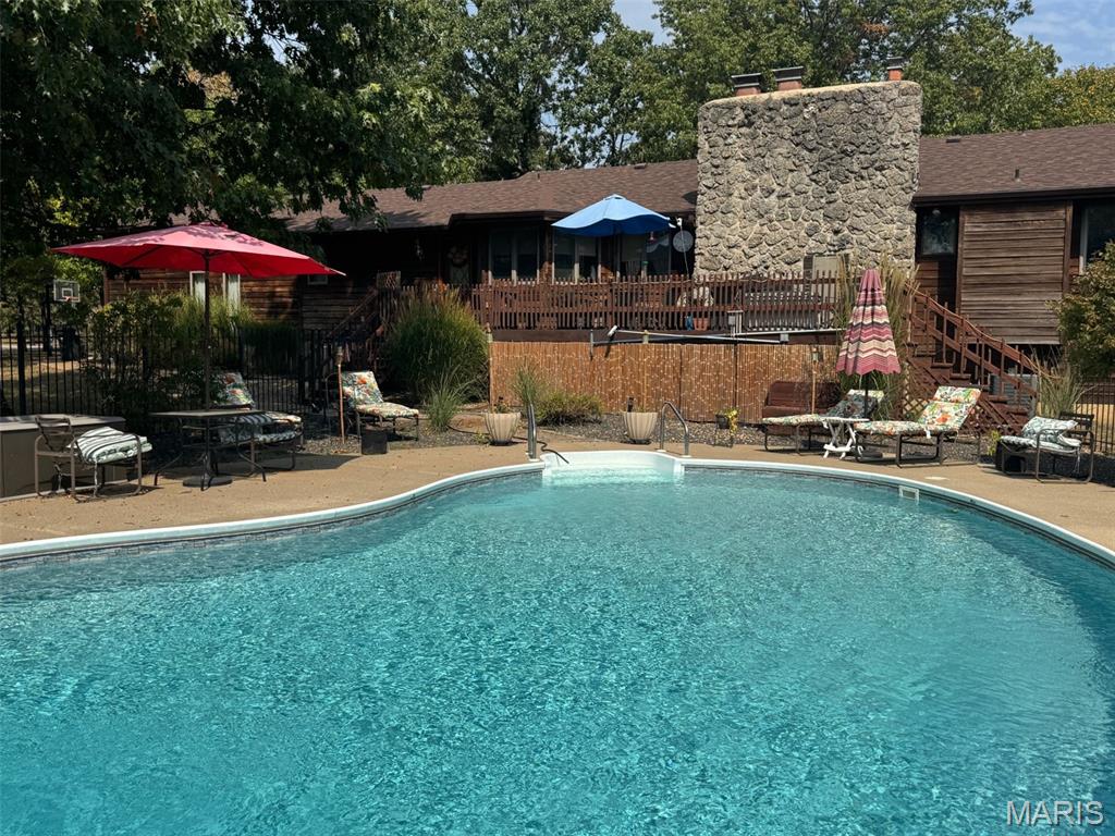 Whispering Oaks - Residential