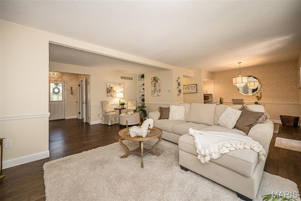 Wood Lake Condo 3 - Residential
