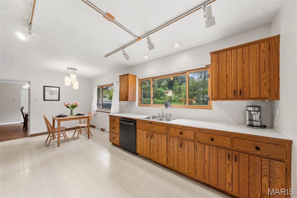 Tealwood 2 - Residential Lease