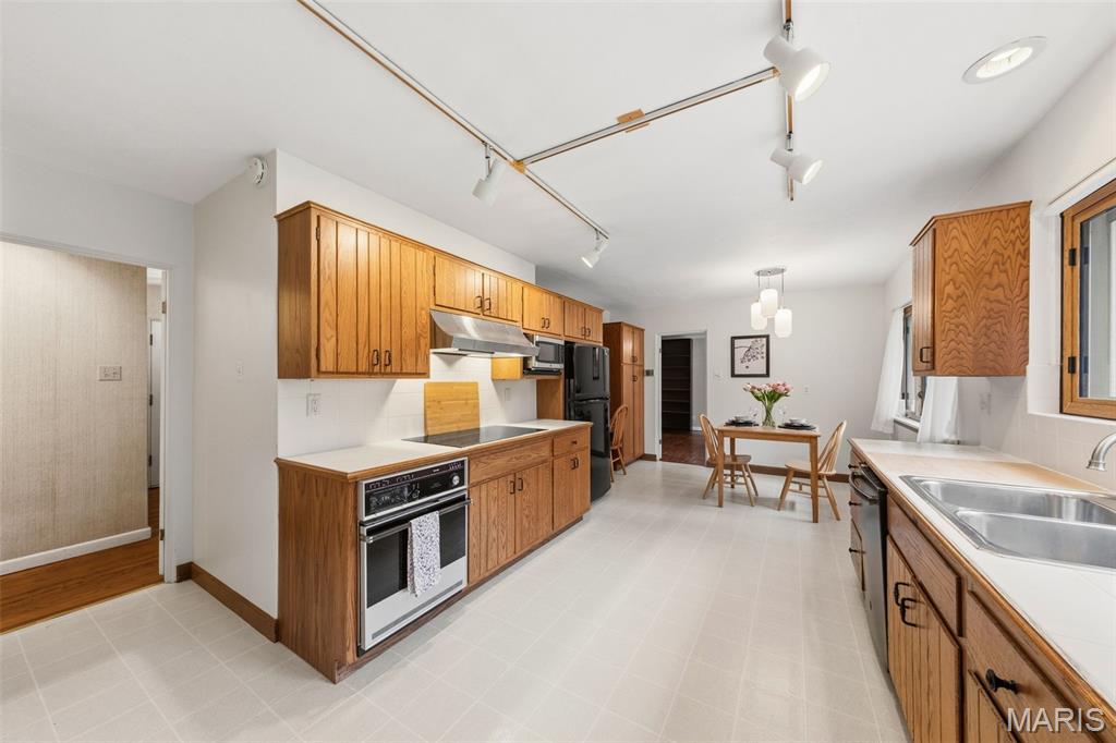 Tealwood 2 - Residential Lease