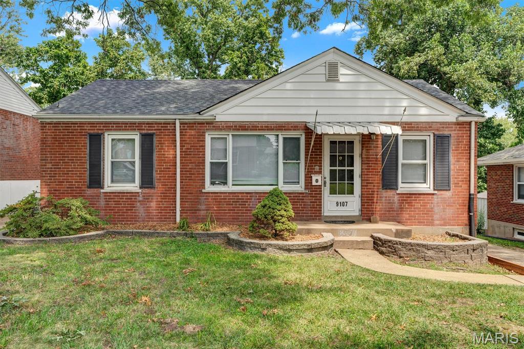 GREAT NEIGHBORHOOD, GREAT TURN-KEY HOME, RECENTLY RENOVATED! NEW ROOF, NEW HVAC, NEW PLUMBING STACK, NEW BATHROOM, NEW SUMP PUMP, DETACHED 2-CAR GARAGE!  Come explore affordable living nestled in this great family neighborhood.  Upon entry you are enveloped by warm natural light from the picture windows in the front facing family room.  A short walk through the the kitchen updated with granite counters and backsplash exits to a private deck overlooking a spacious backyard waiting for a family to play.  A walk downstairs reveals a gorgeous  walk-in cedar closet, play room and laundry area.  This 2 bedroom will take care of you for investment and low maintenance living for years to come!