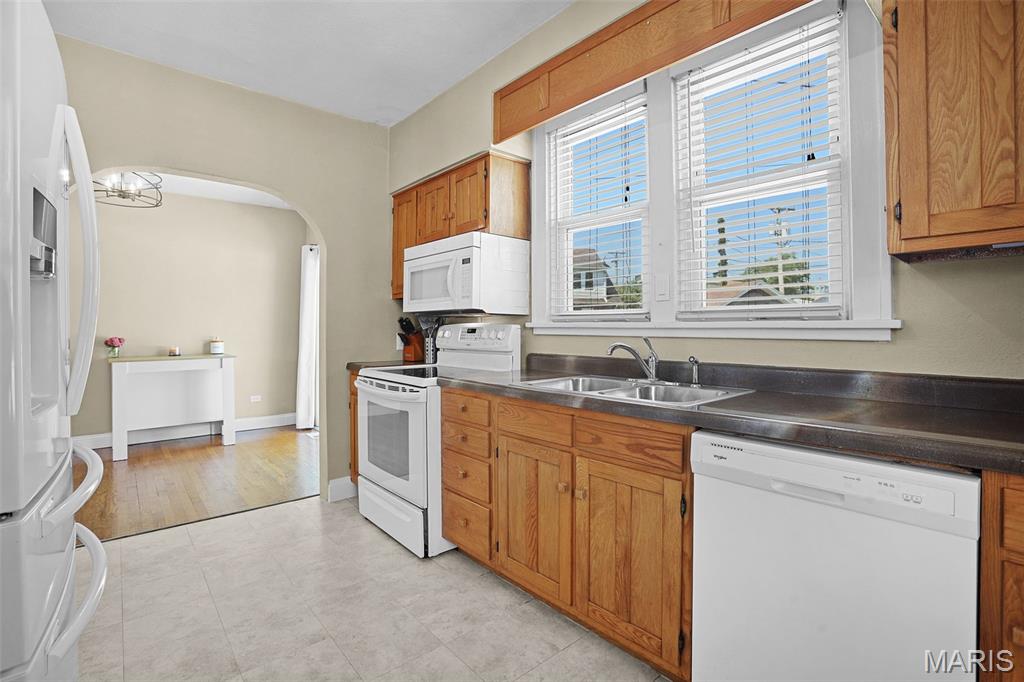 Munies Victor J Sub - Residential